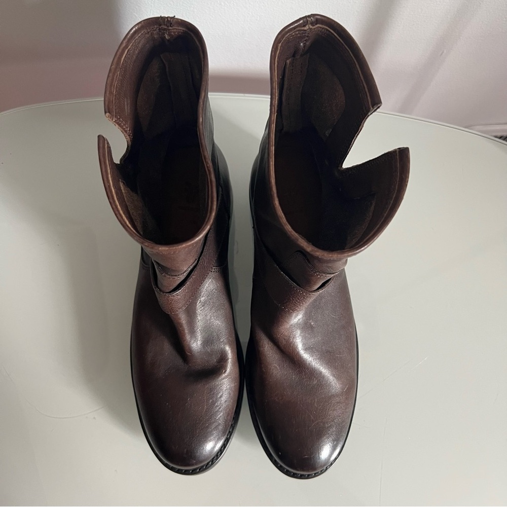 FRYE Natalie Short Brown Leather Boots, 6.5 - Picture 3 of 8